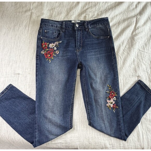 Kensie Jeans Women's Size 4/27 Floral Embroidered Slim Leg Jeans High Rise Denim - Picture 16 of 16
